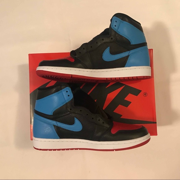 DS Nike Air Jordan 1 High OG “UNC to Chicago” - Picture 3 of 8